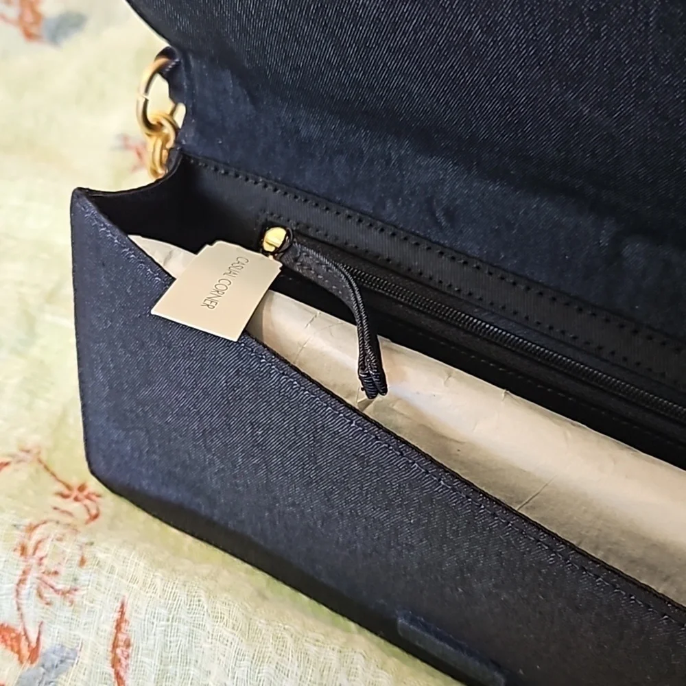 Casual Corner Quilted Clutch Evening Purse NWT 🎯